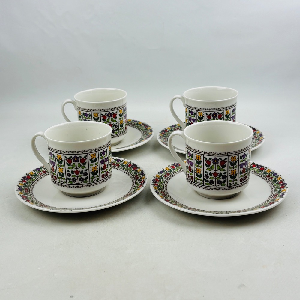 Royal Doulton Fireglow Cup and Saucer Set of 4 Floral Border Discontinued
